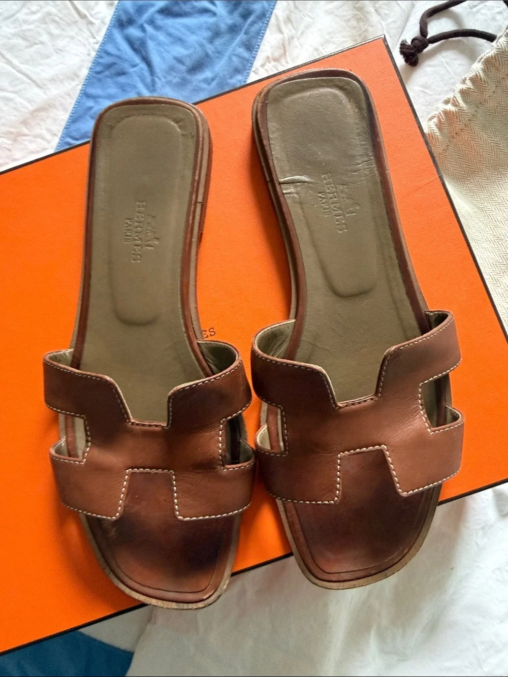 Hermes Women's Brown Leather Oran Slide Sandals - Picture 3 of 8